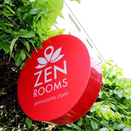 Zen Rooms Near Stasiun Kota Baru Malang Exterior photo