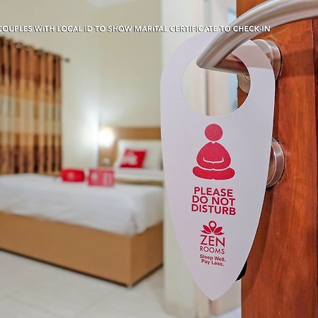 Zen Rooms Near Stasiun Kota Baru Malang Exterior photo