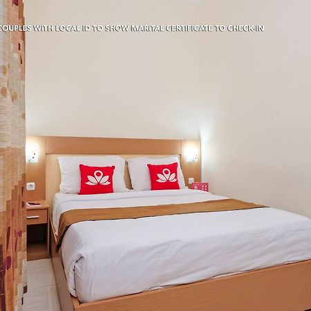 Zen Rooms Near Stasiun Kota Baru Malang Exterior photo